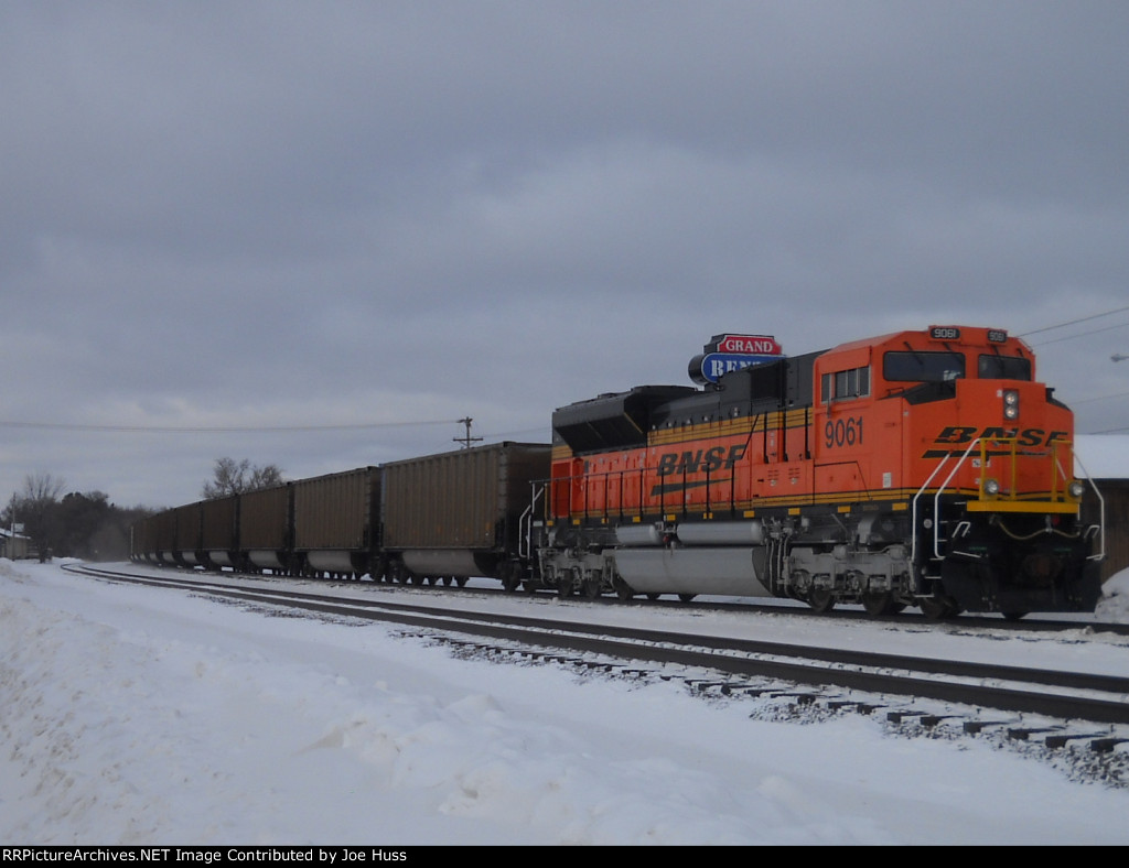 BNSF 9061 DPU